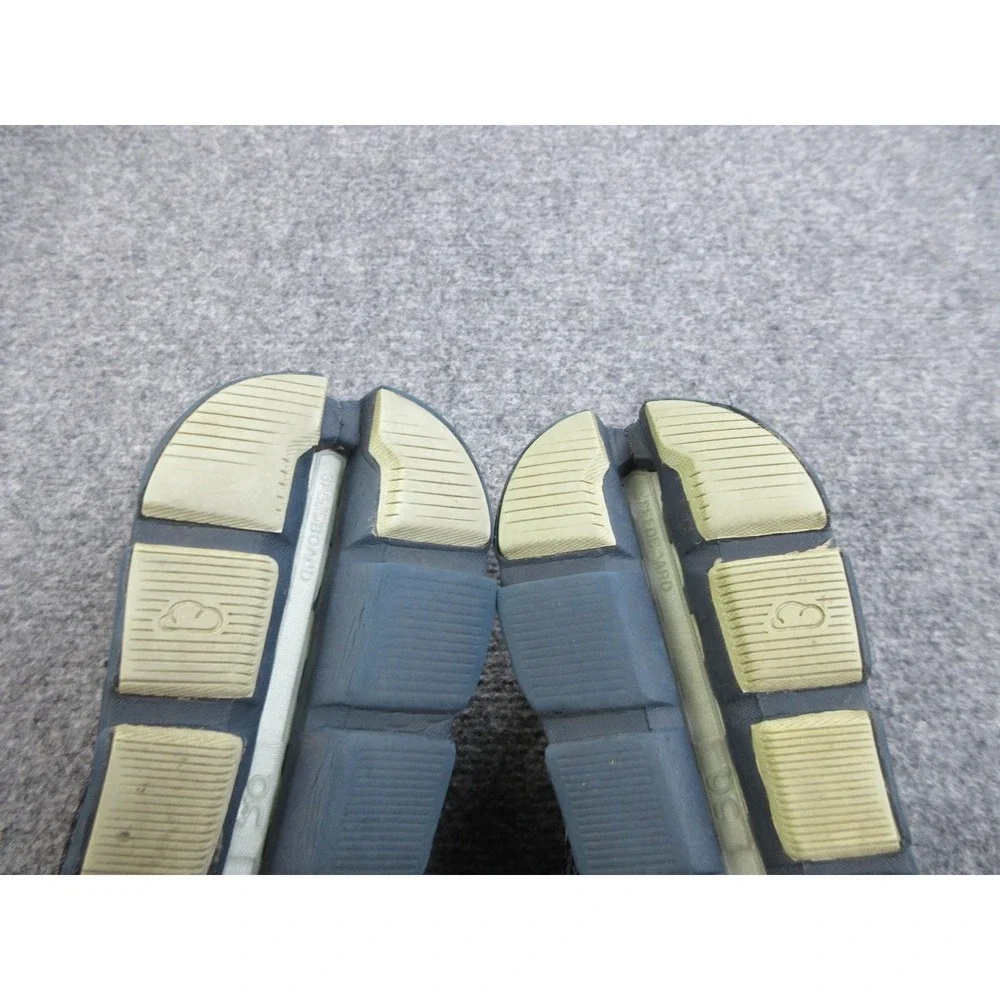 On Cloud Shoes Womens Size 10 Helion Swiss Engineering Running Sneakers Trainers